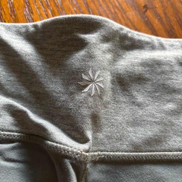 Athleta Two-Tone Green Ankle Tight Leggings - Womens Yoga Workout Pants Size XS - Picture 5 of 6